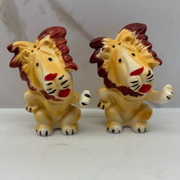 Vintage Other - Vintage Anthropomorphic Lion Salt & Pepper Shaker Set MCM Japan